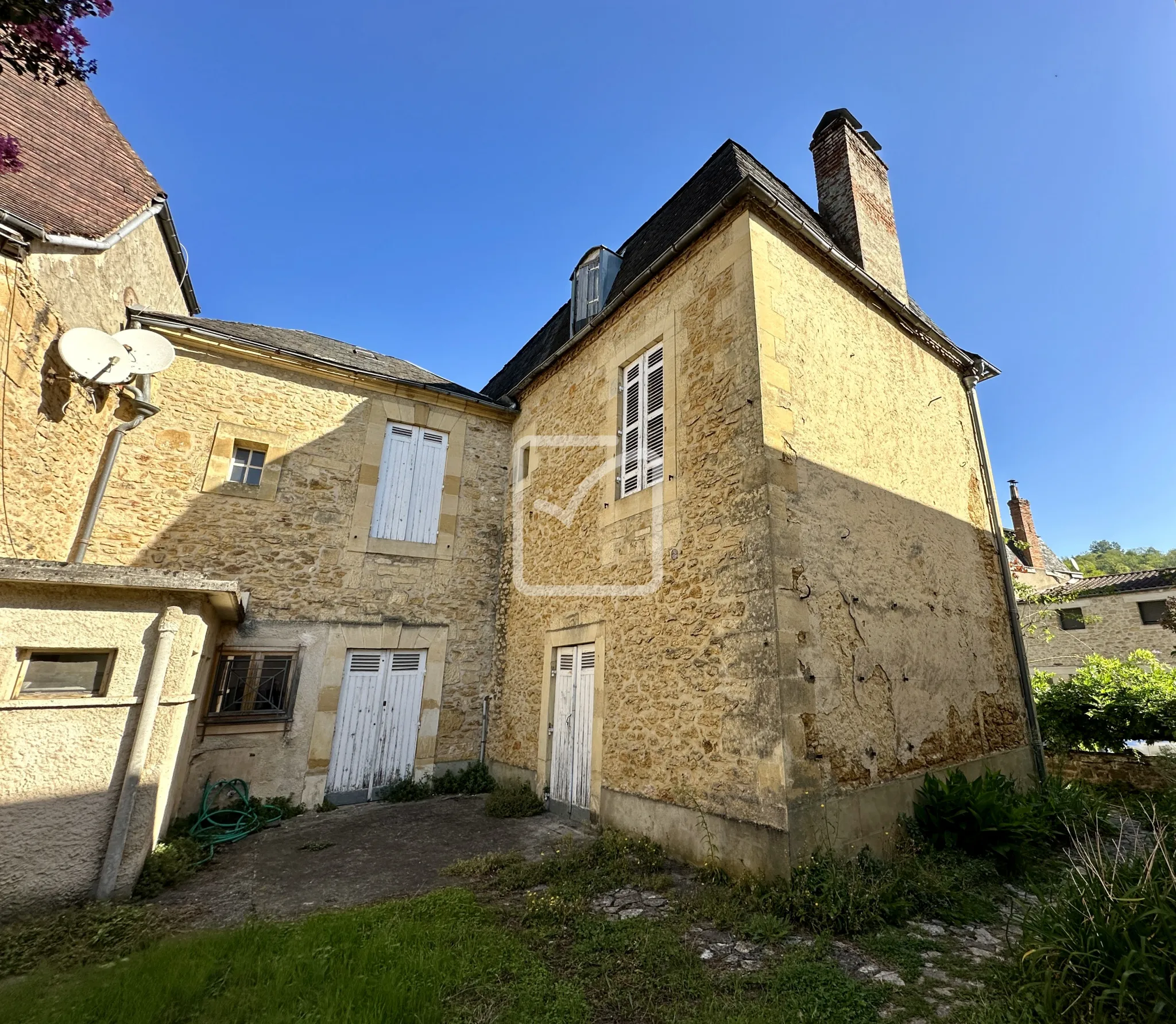 Maison de 200 m² à Sarlat à rénover 