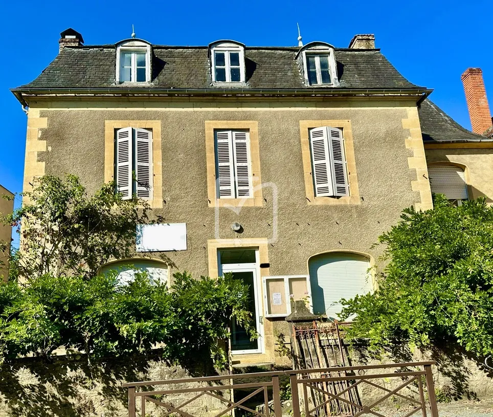 Maison de 200 m² à Sarlat à rénover 