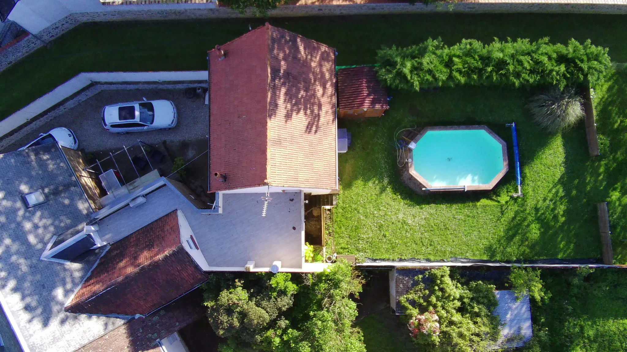 Maison Familiale Spacieuse à Massay avec Piscine et Appartement Indépendant 