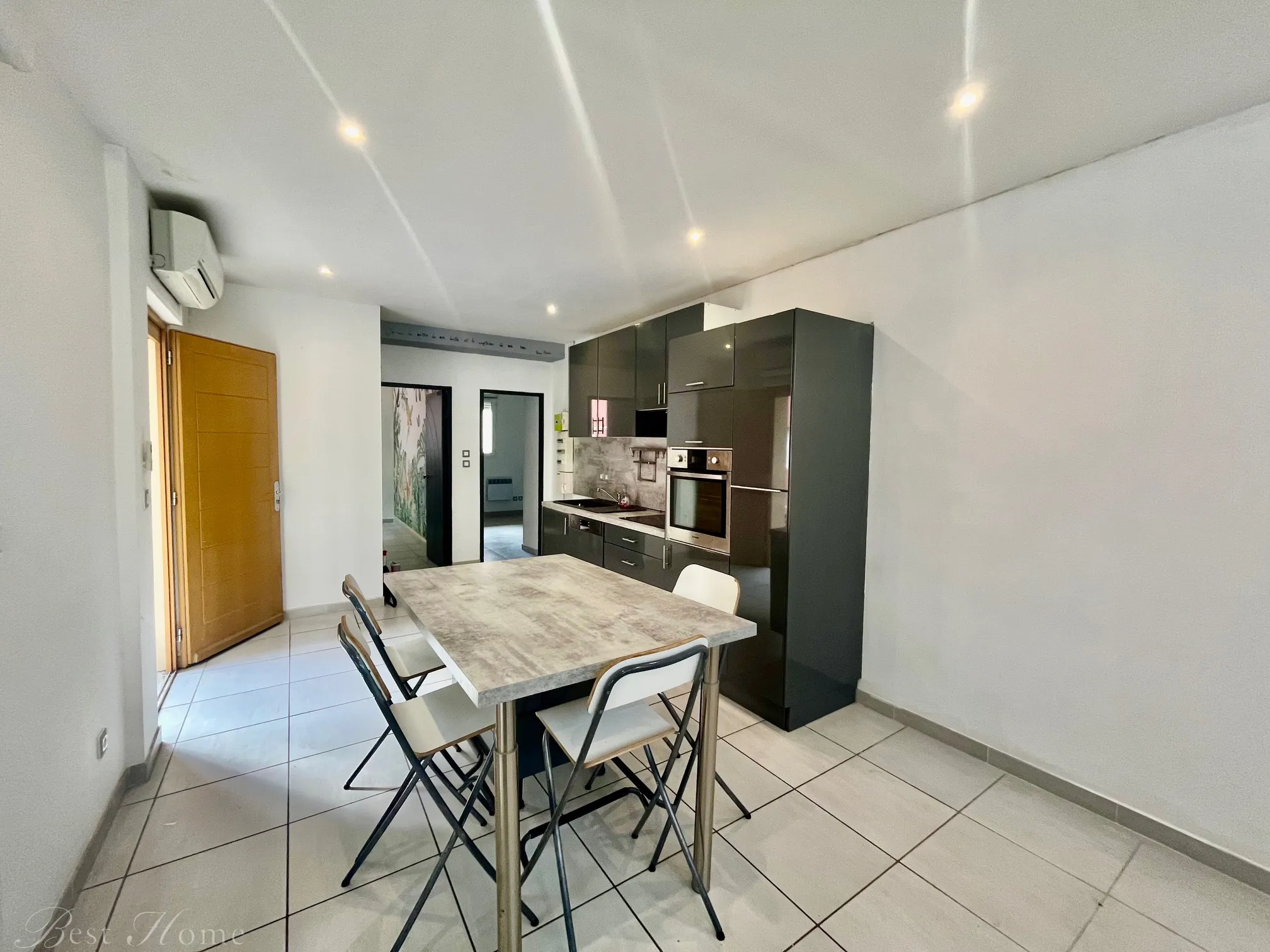 Appartement 3 pièces 48 m² à Nîmes dans le quartier Préfecture 