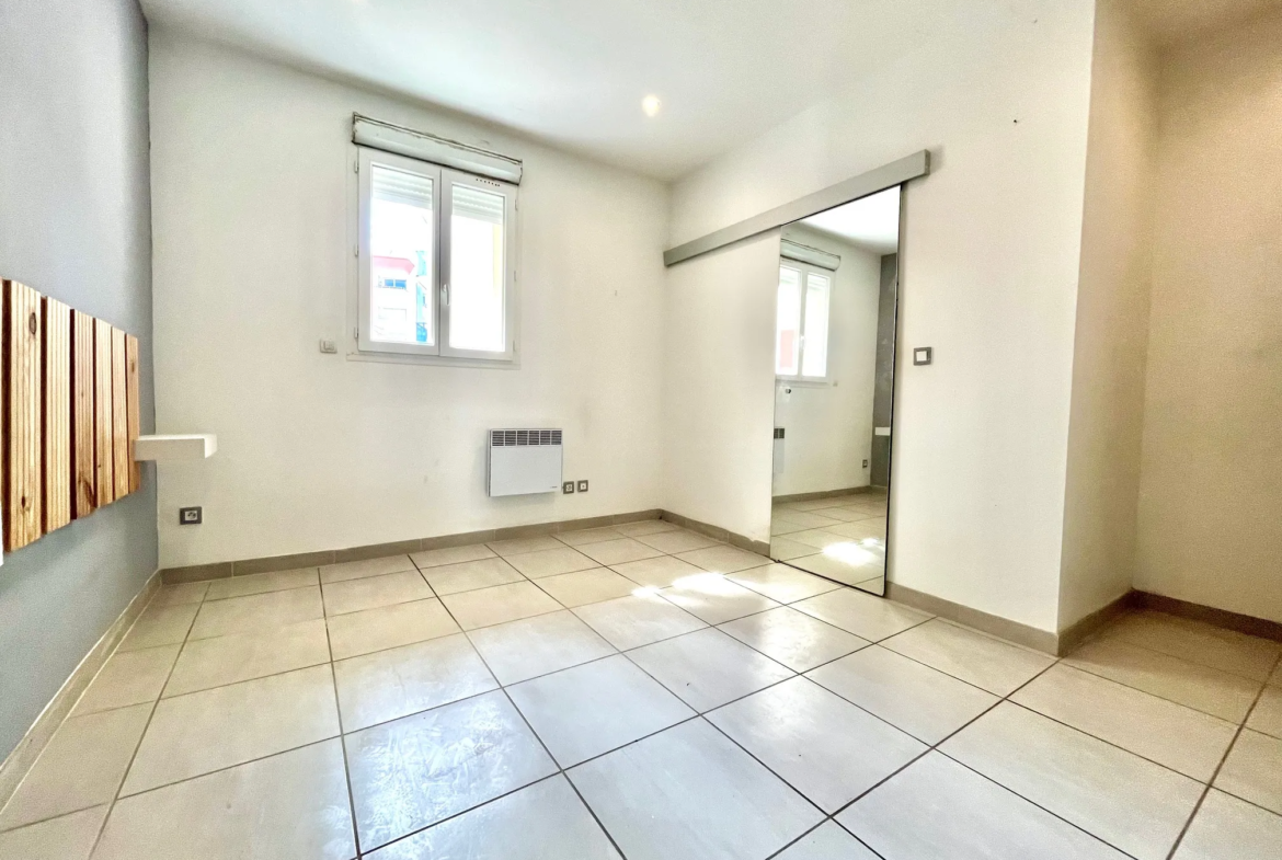 Appartement 3 pièces 48 m² à Nîmes dans le quartier Préfecture 