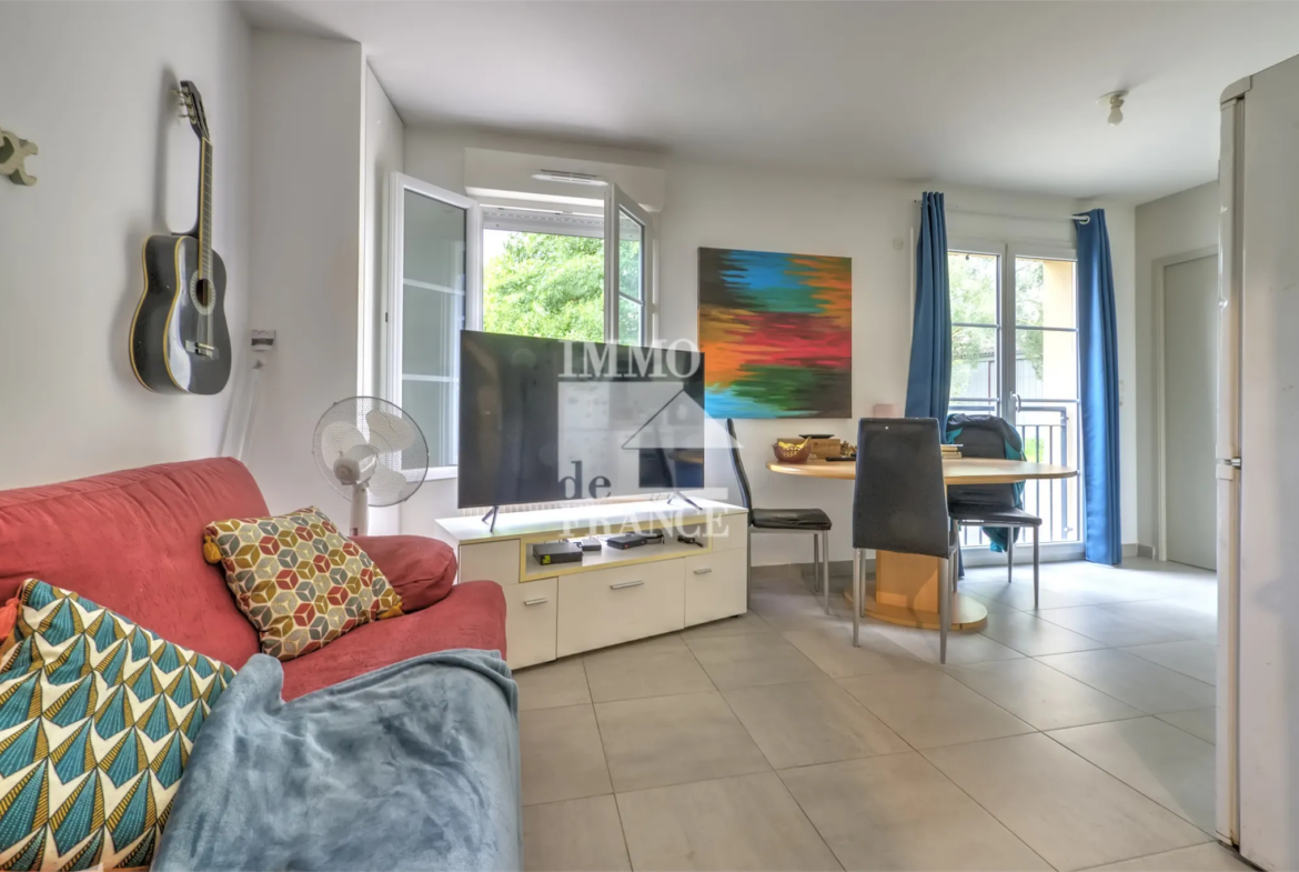 Bel appartement T2 à Saint-Ouen-L'Aumône en exclusivité 