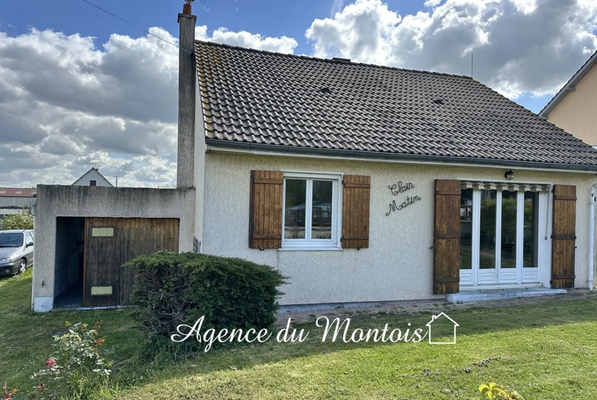 Pavillon à vendre entre Bray et Nogent, 2 chambres, jardin 