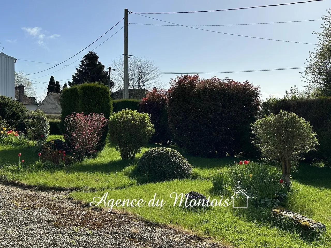 Fermette à rénover à Donnemarie-Dontilly avec jardin de 1300 m² 