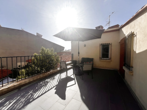 Maison de village rénovée à Céret avec terrasse