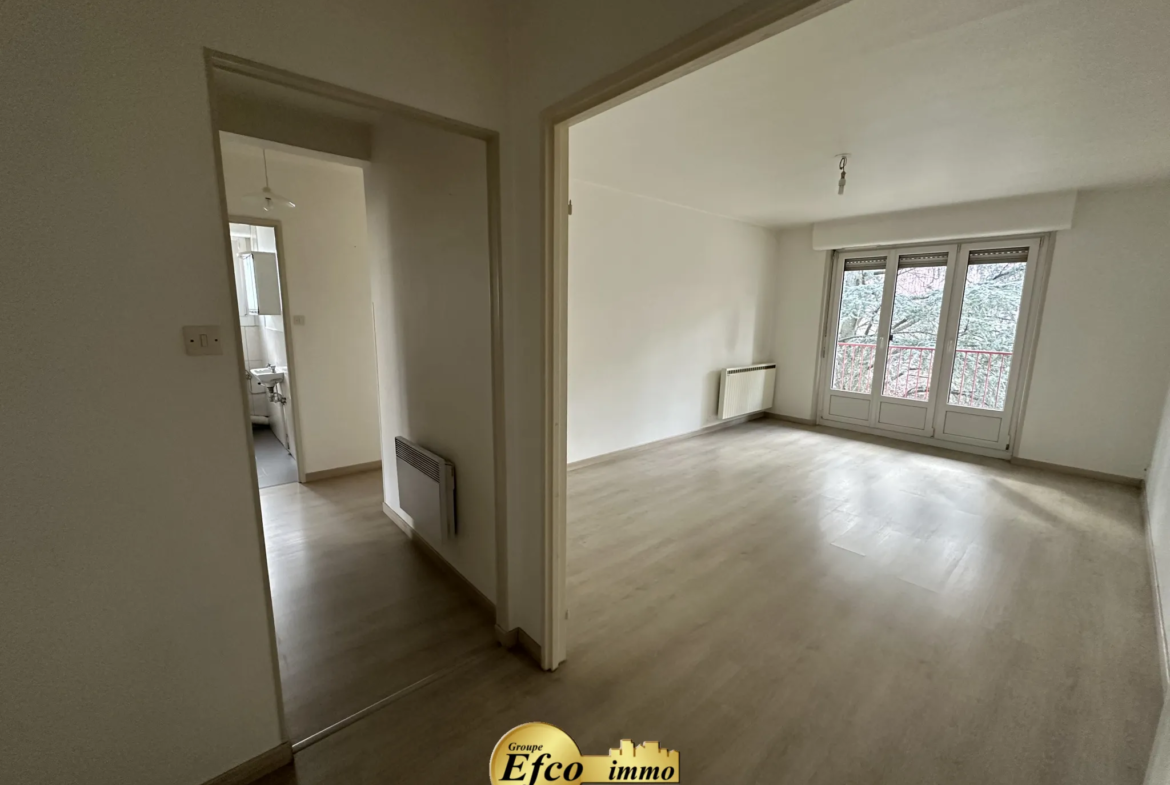 Appartement 3 pièces à vendre à Saint Louis avec 2 balcons 