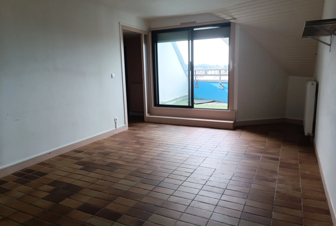 À vendre : Appartement T2 dernier étage à Pau avec vue sur les Pyrénées 