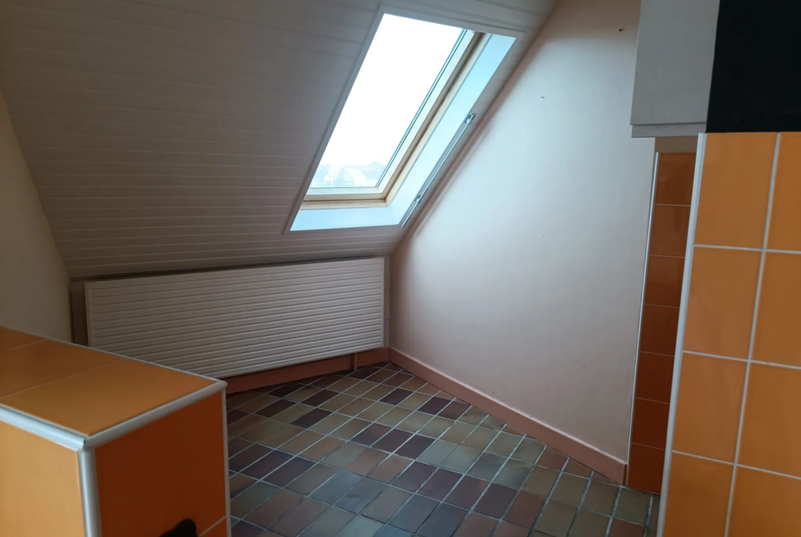 À vendre : Appartement T2 dernier étage à Pau avec vue sur les Pyrénées 