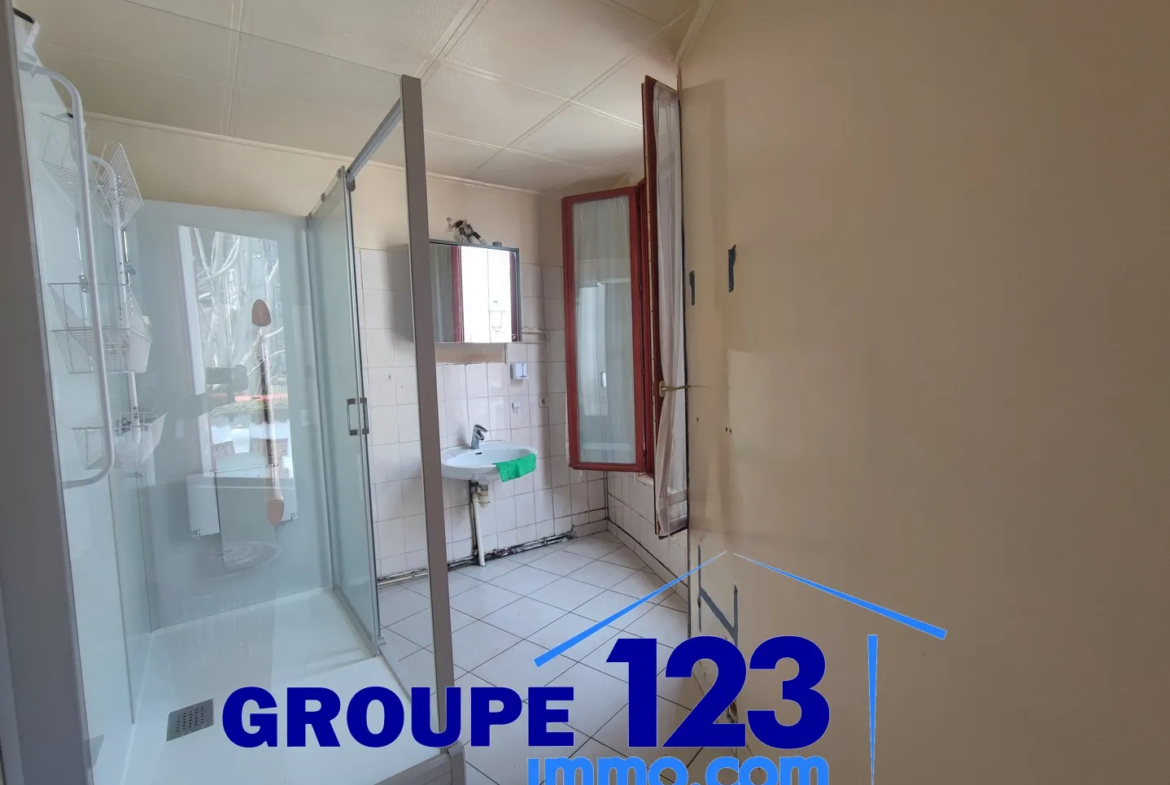 Maison de ville à JOIGNY - 95 m² avec 2 chambres 