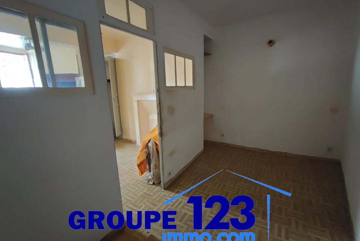 Maison de ville à JOIGNY - 95 m² avec 2 chambres 