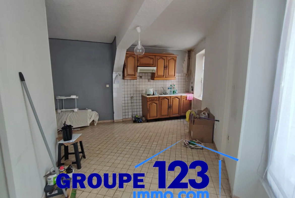 Maison de ville à JOIGNY - 95 m² avec 2 chambres 