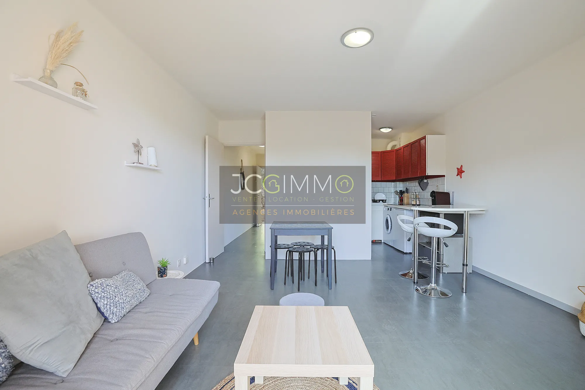 Appartement T2 de 38,01 m² avec terrasse et vue dégagée à Bormes-les-Mimosas 