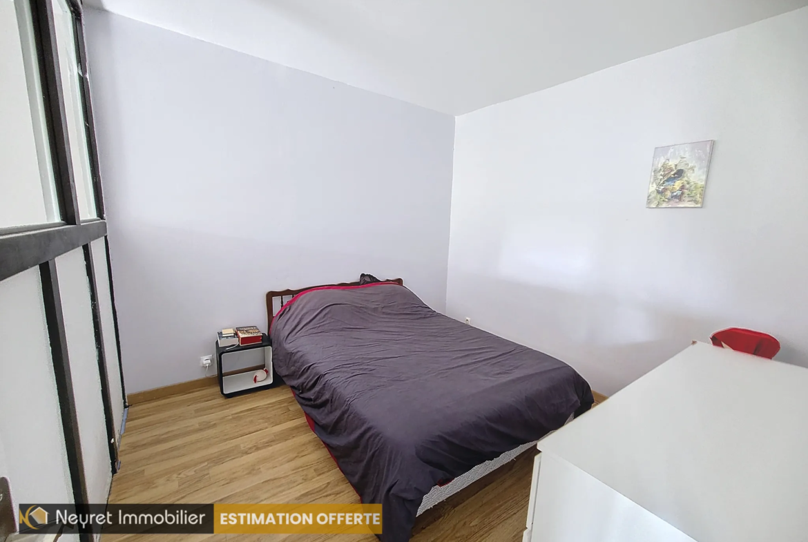 À vendre : Appartement T2 Bis de 75 m² à Vernaison, lumineux et rénové 