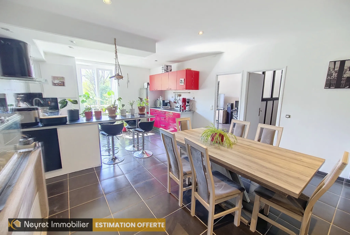 À vendre : Appartement T2 Bis de 75 m² à Vernaison, lumineux et rénové 