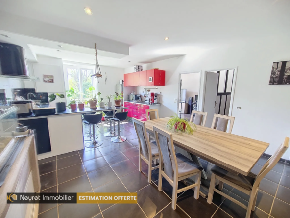 À vendre : Appartement T2 Bis de 75 m² à Vernaison, lumineux et rénové