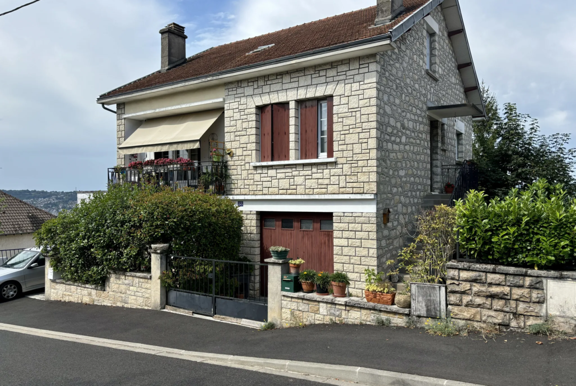 Maison avec deux appartements à Brive la Gaillarde 