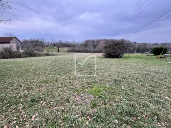 Terrain à bâtir de 2955 m² sur les Hauts Plateaux de Dégagnac