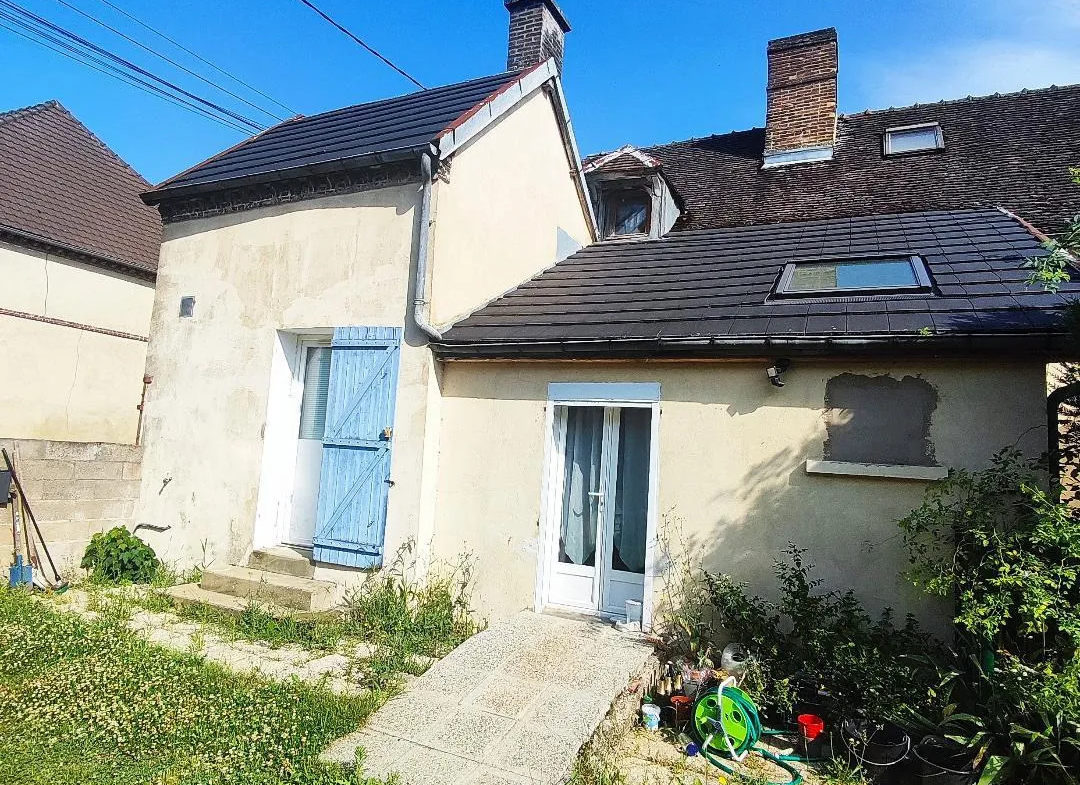 Maison à vendre à Estissac de 114 m² avec terrain clos 