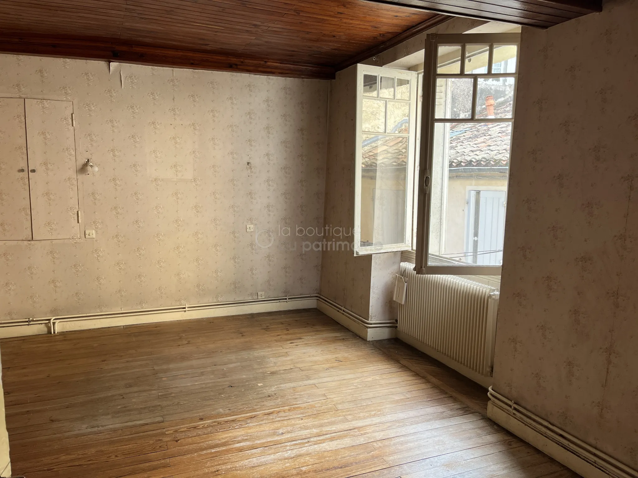 Immeuble à rénover à Bazas, 126 m² avec cour agréable 