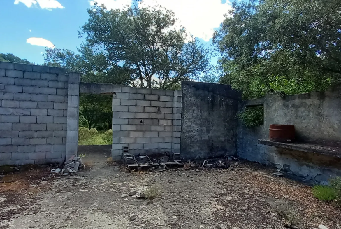 Terrain de loisirs à vendre entre Uzès et Saint Maximin 