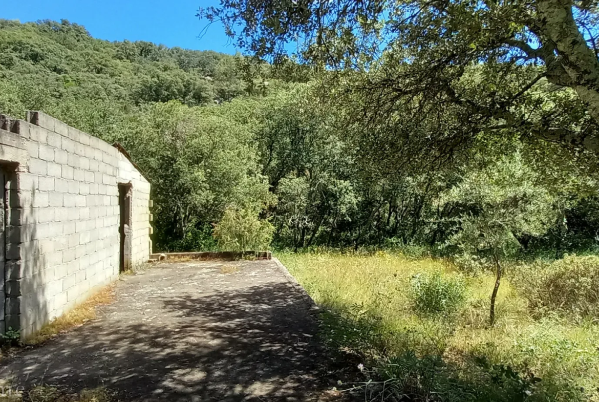 Terrain de loisirs à vendre entre Uzès et Saint Maximin 