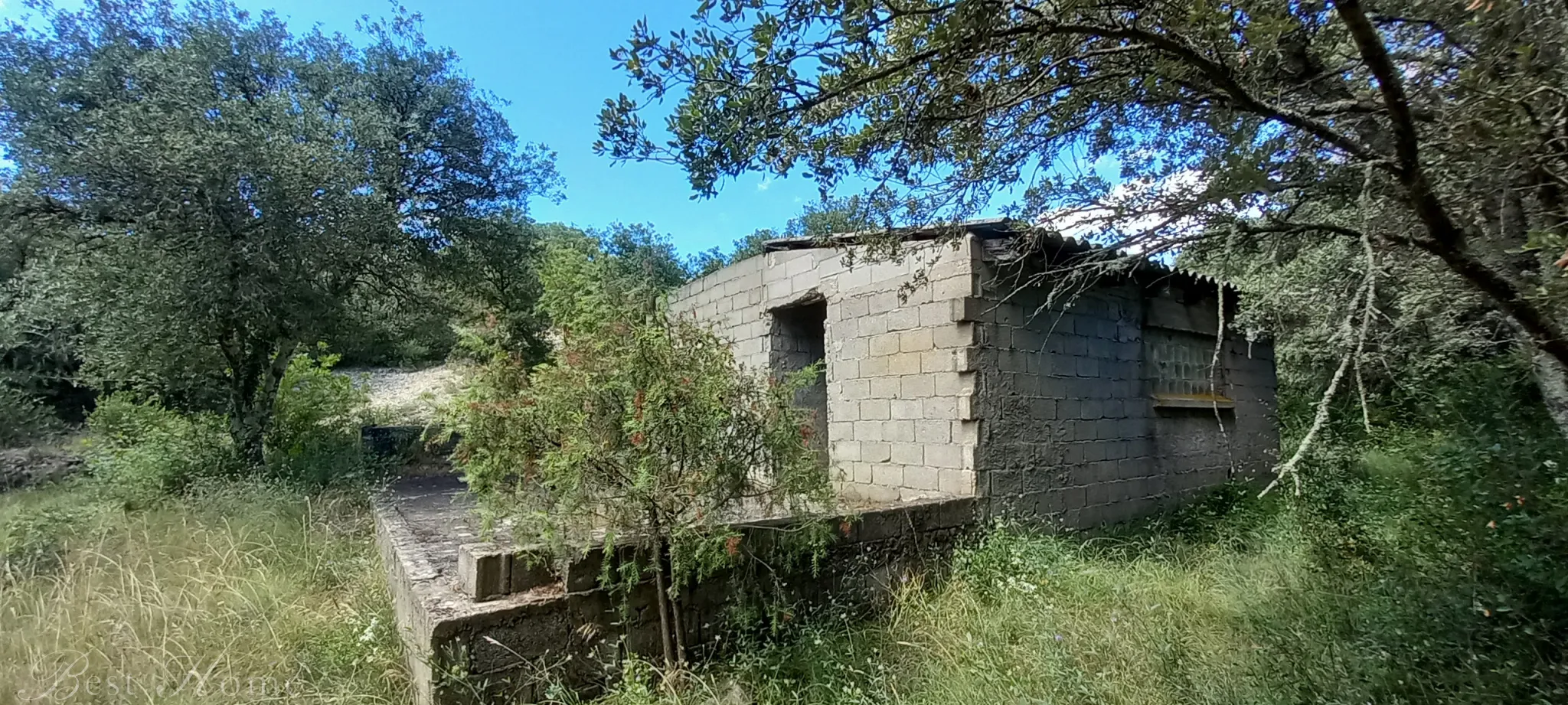 Terrain de loisirs à vendre entre Uzès et Saint Maximin 