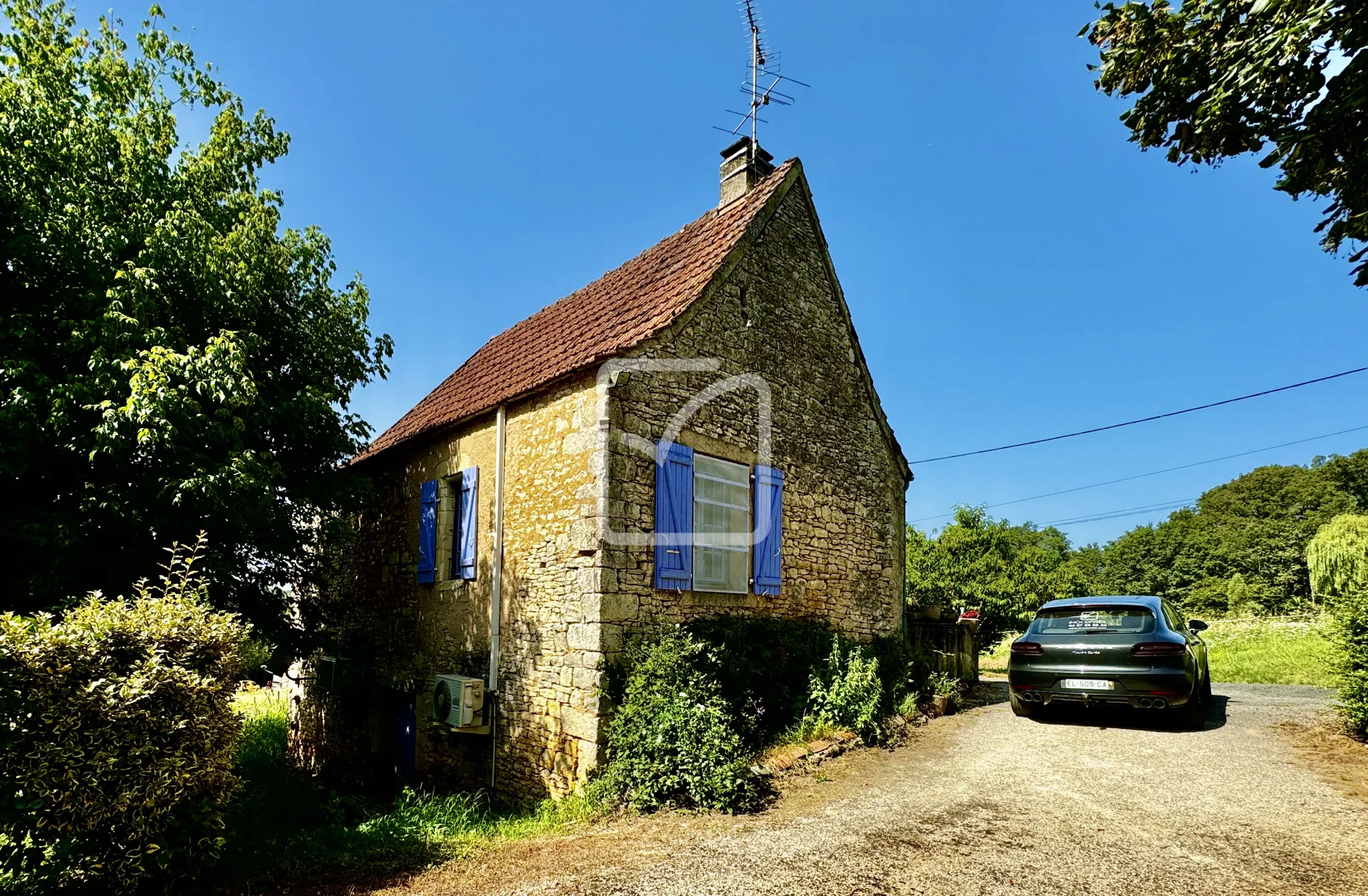 Maison 3 chambres en viager occupé à Degagnac avec grange 