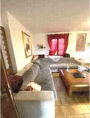 Immense maison T6 à vendre à Lalandelle pour 61 000 € 