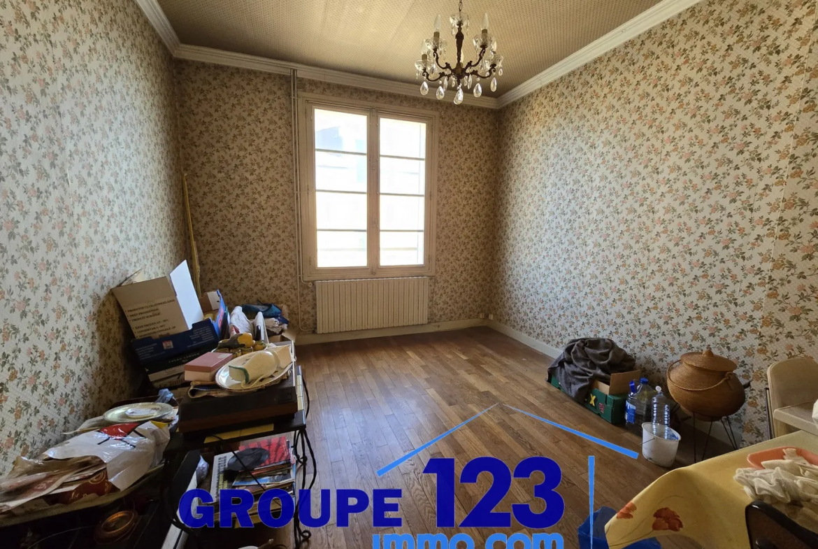 Maison T4 avec cour et garage à vendre à Auxerre 