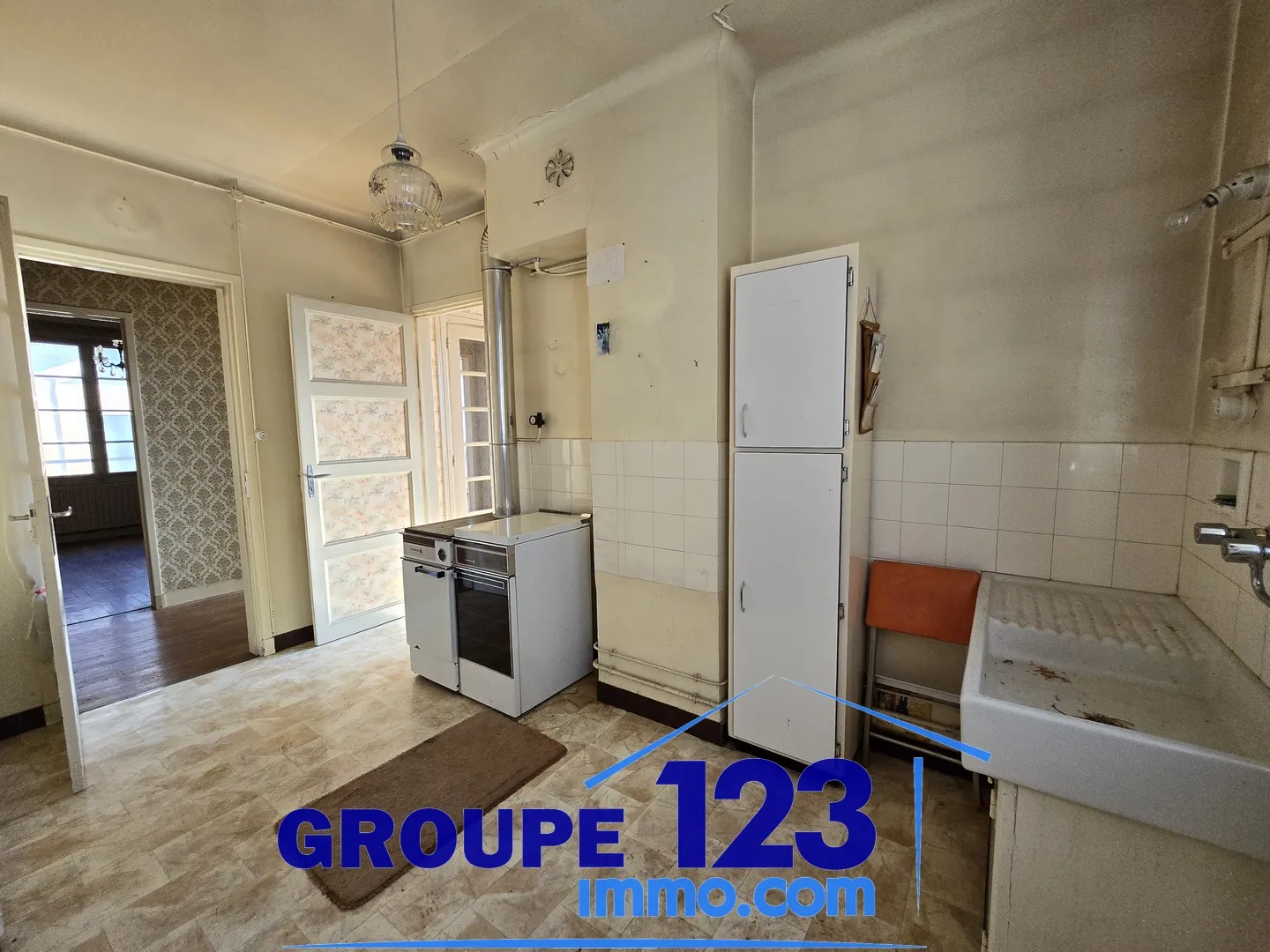 Maison T4 avec cour et garage à vendre à Auxerre 