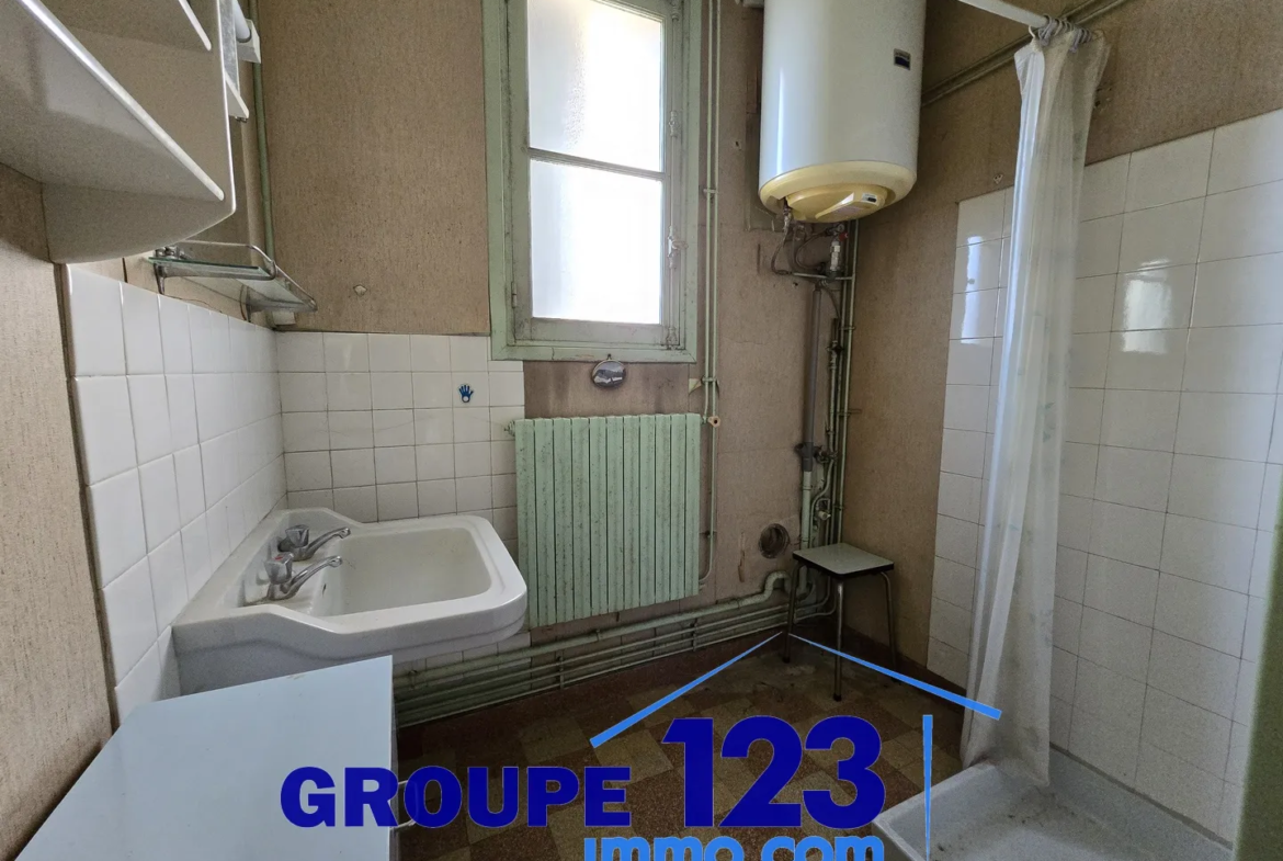 Maison de ville 95 m² avec garage et courette à Auxerre 