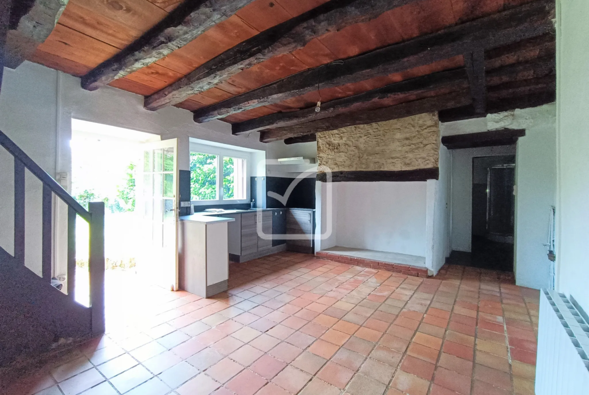 À vendre : 2 maisons anciennes à Cubjac 