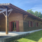 Maison en bois de 4 chambres à St Symphorien, proche du lac