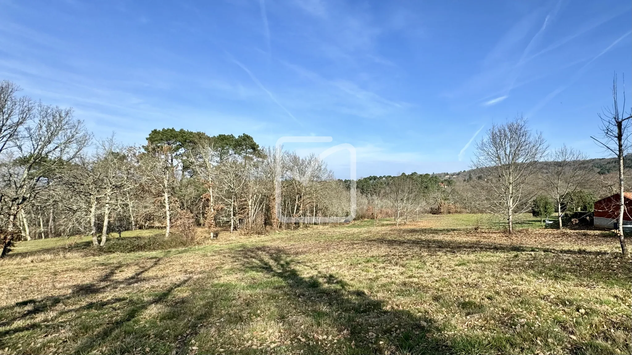 Terrain de 7261 m² dominant la vallée près de Domme 