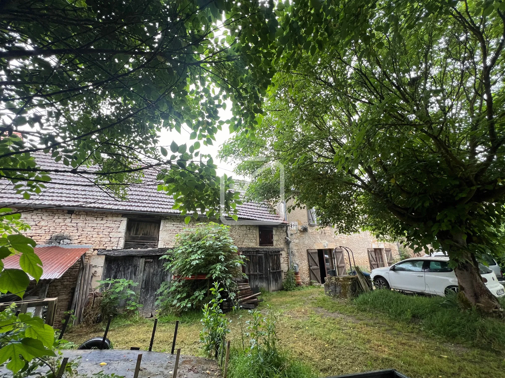 Maison de village en pierres à Cazoules à vendre 