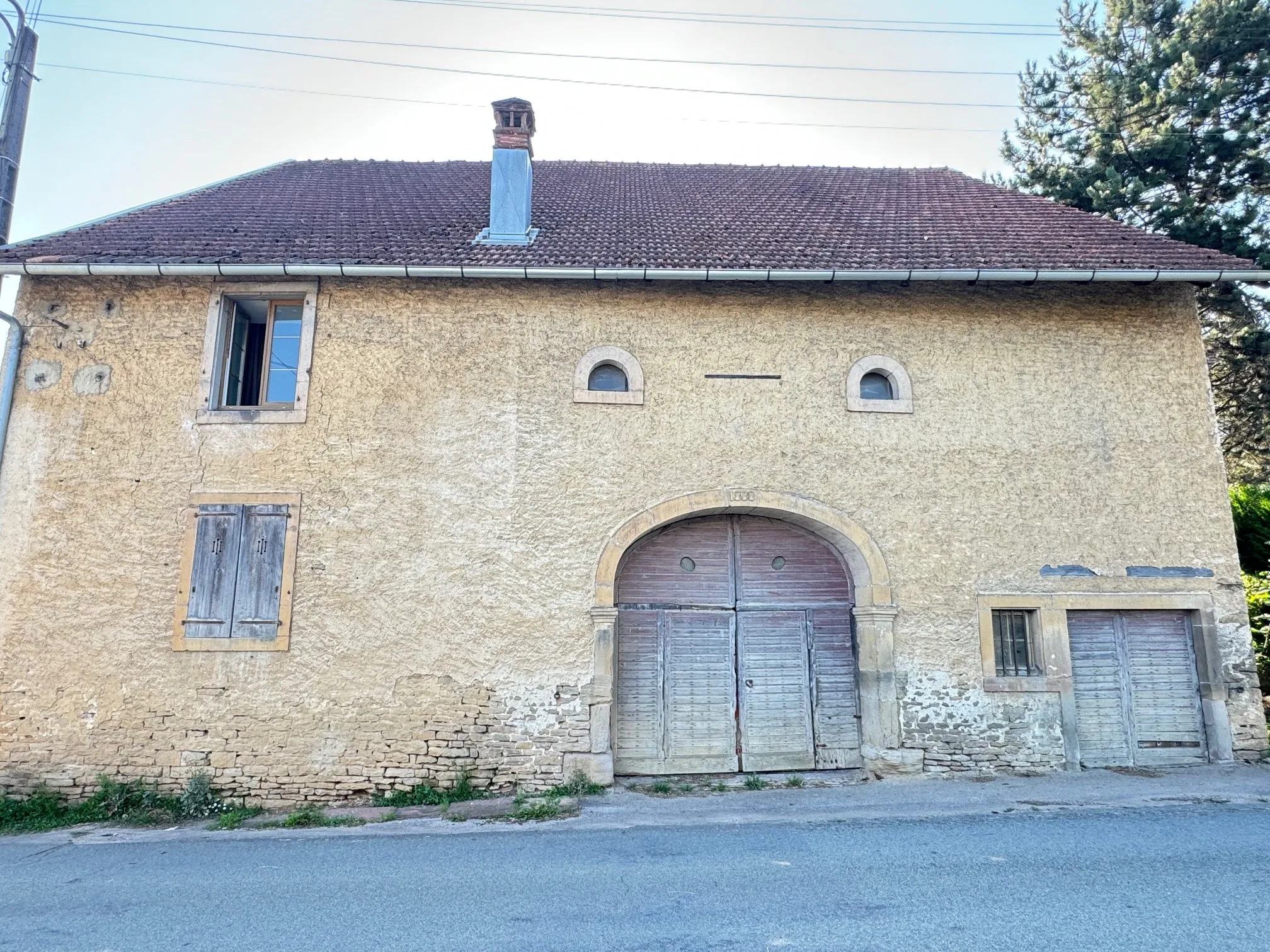 Vente exclusif : Ferme semi-rénovée à Desandans 