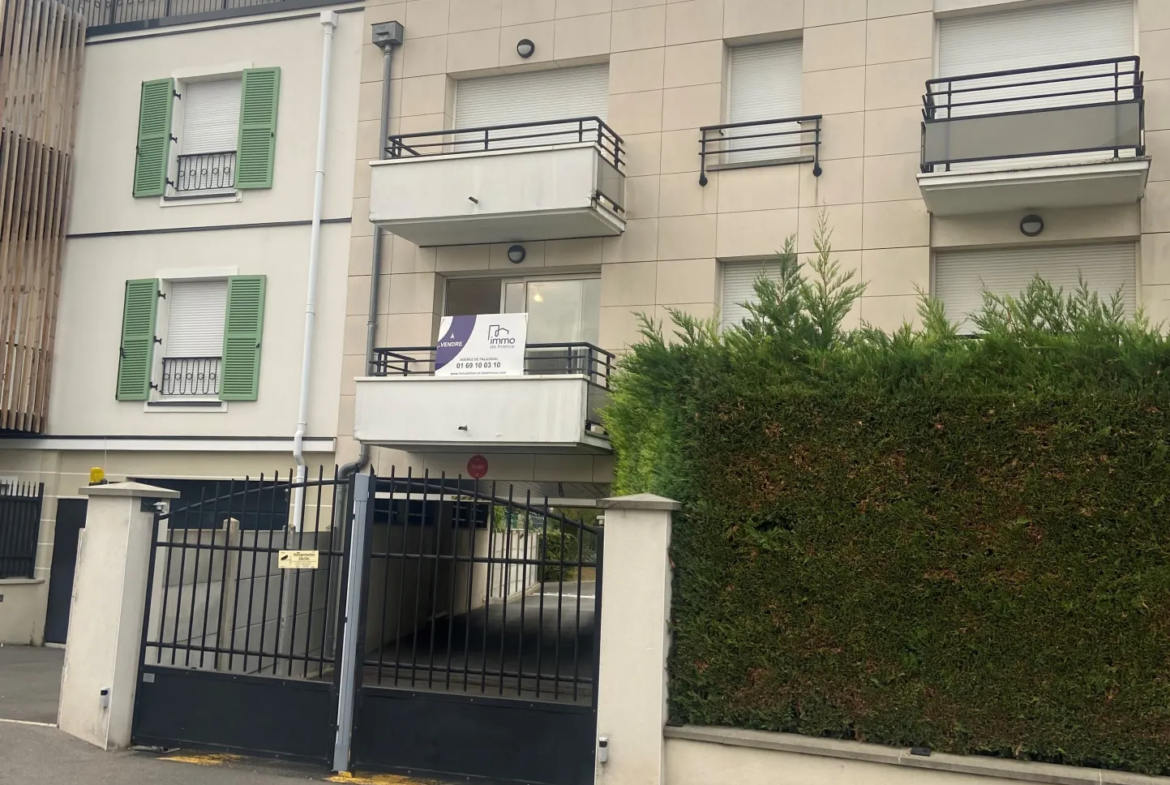 À vendre : Studio rénové de 33 m² à Morangis 