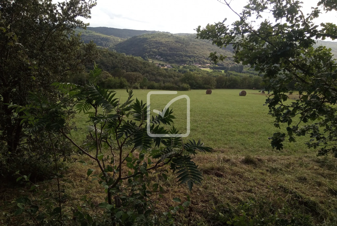 Terrain exceptionnel de 30 971 m² au cœur du Périgord Noir 