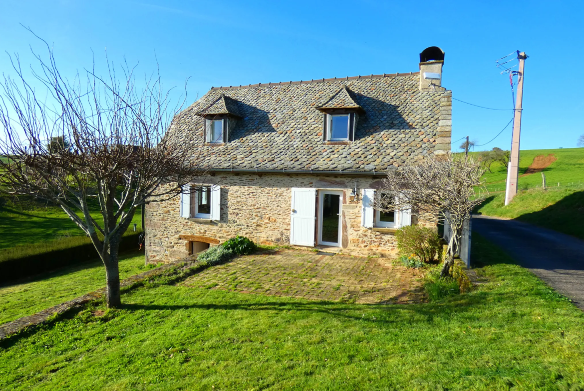 À vendre : Maison Auvergnate en Pierre à Aurillac 