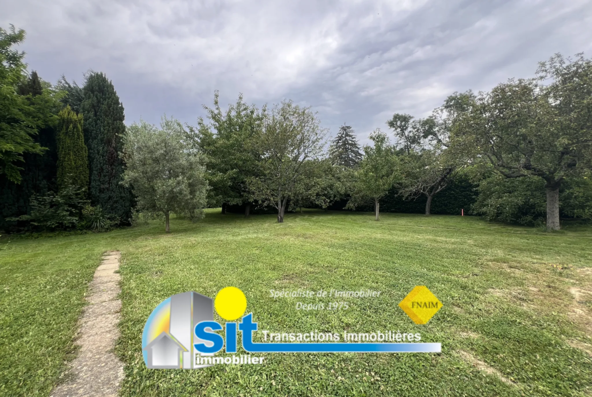 Vente Terrain Constructible de 800 m² à LES COTES D'AREY, Vienne 