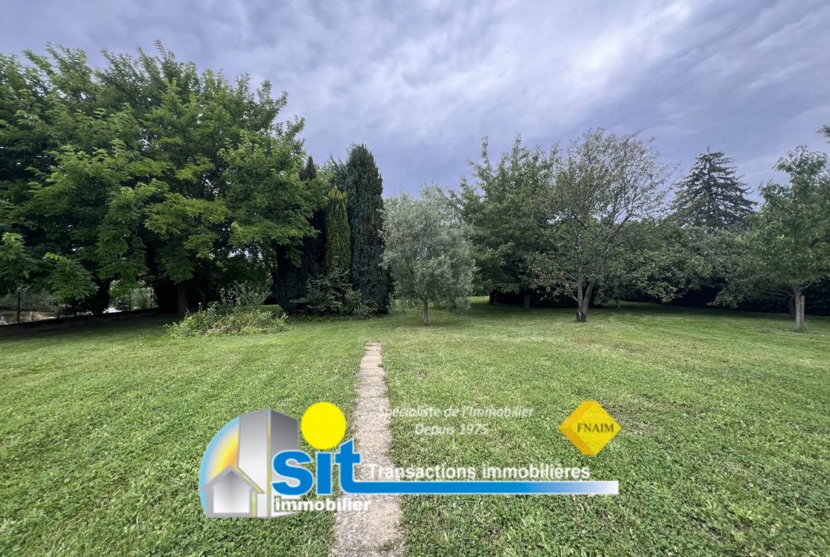 Vente Terrain Constructible de 800 m² à LES COTES D'AREY, Vienne 