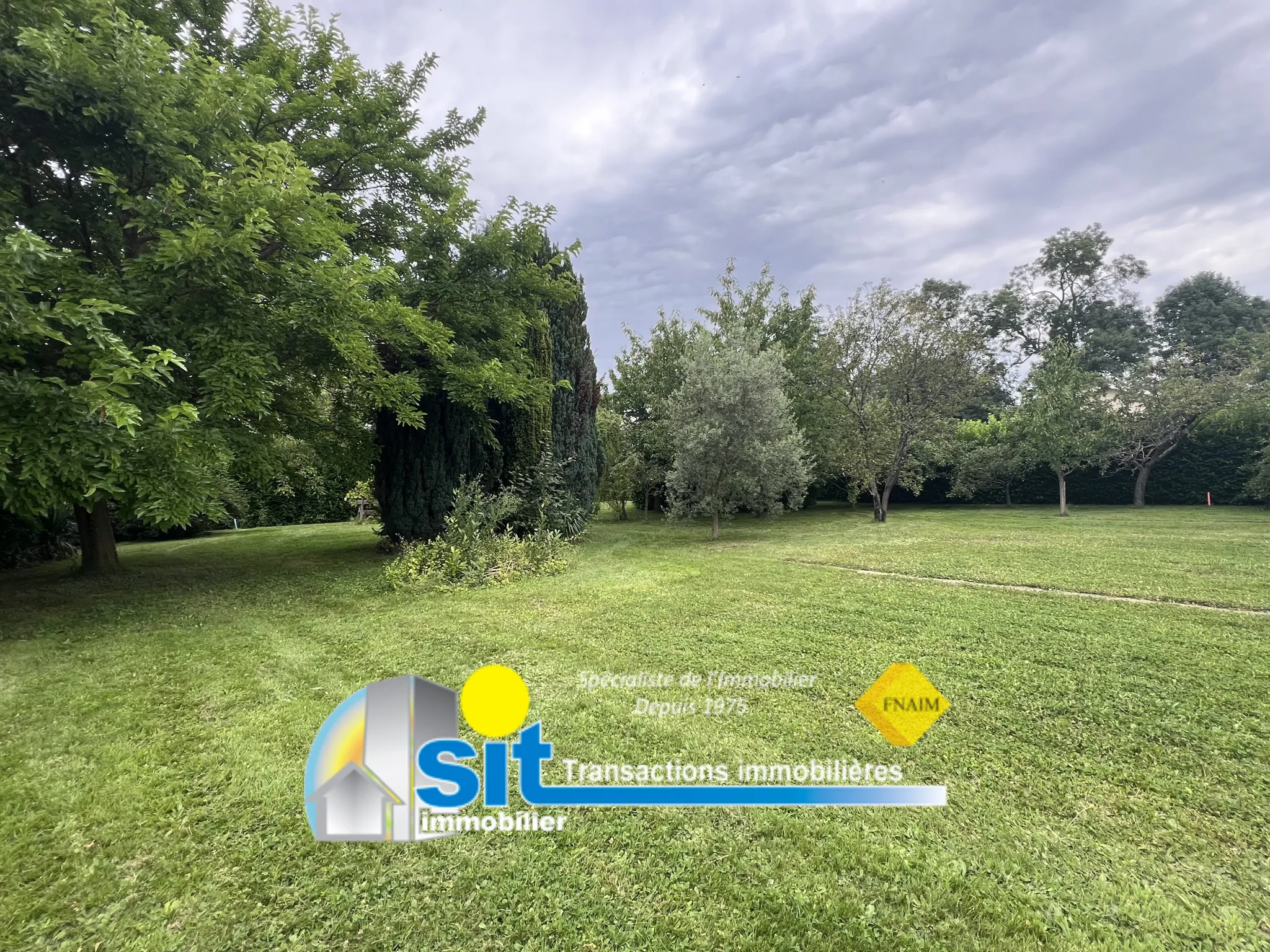 Vente Terrain Constructible de 800 m² à LES COTES D'AREY, Vienne 