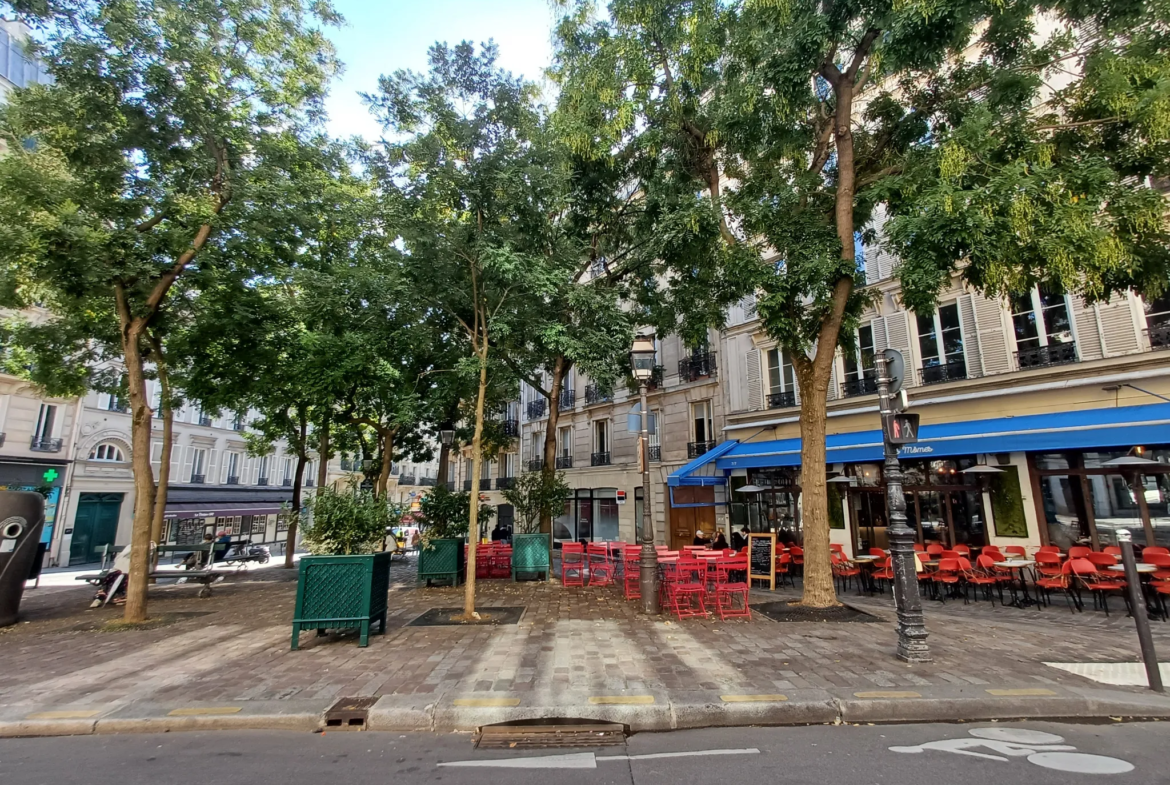 À vendre: Studio à Paris 9ème, idéal pour bureau ou stockage 