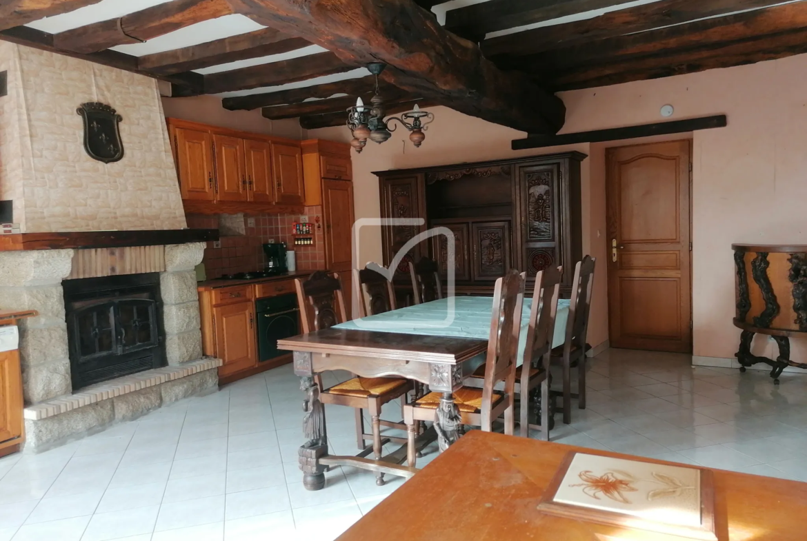 Maison de 137 m² à La Chapelle Caro - Vente 