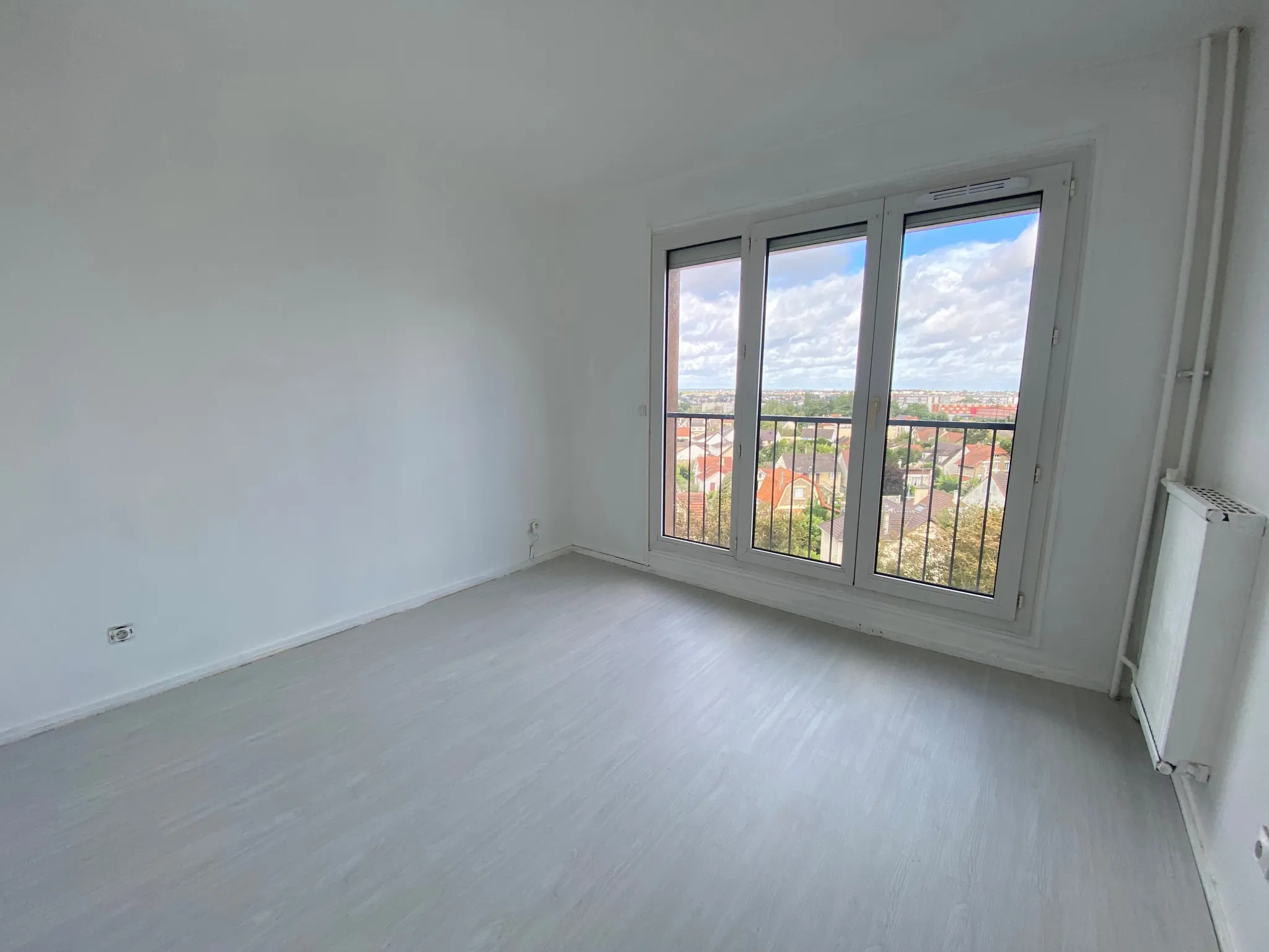 À vendre : Appartement 2 pièces lumineux à Viry-Châtillon 