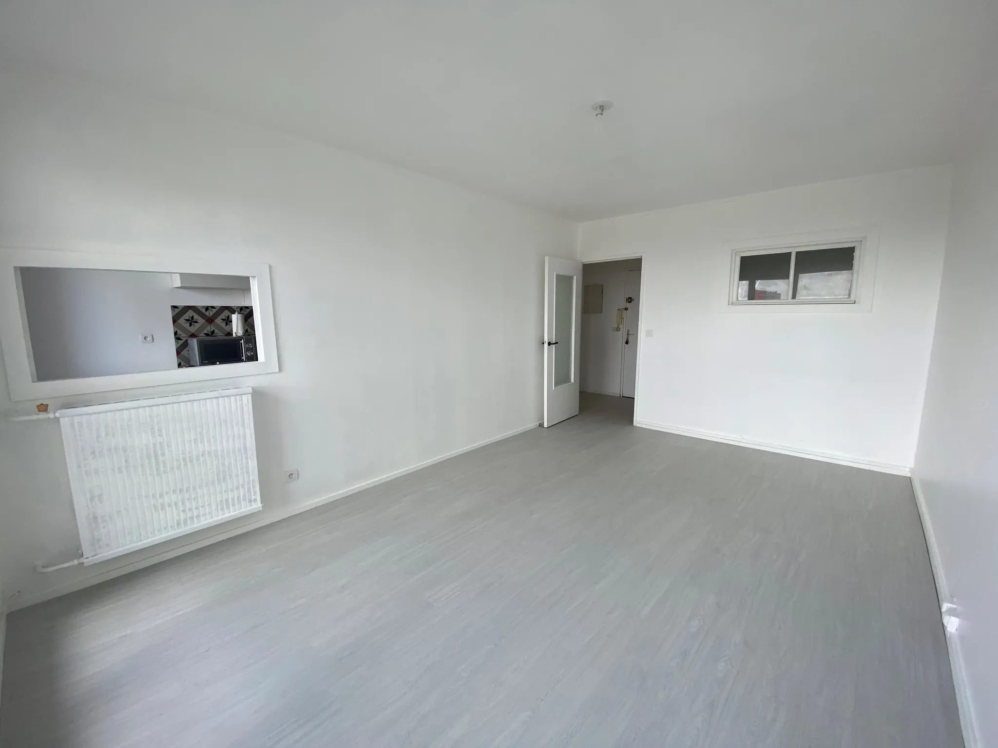 À vendre : Appartement 2 pièces lumineux à Viry-Châtillon 