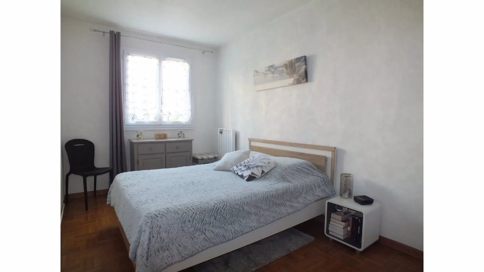 Appartement rénové de type 4 à Aix-en-Provence - 299 900 € 