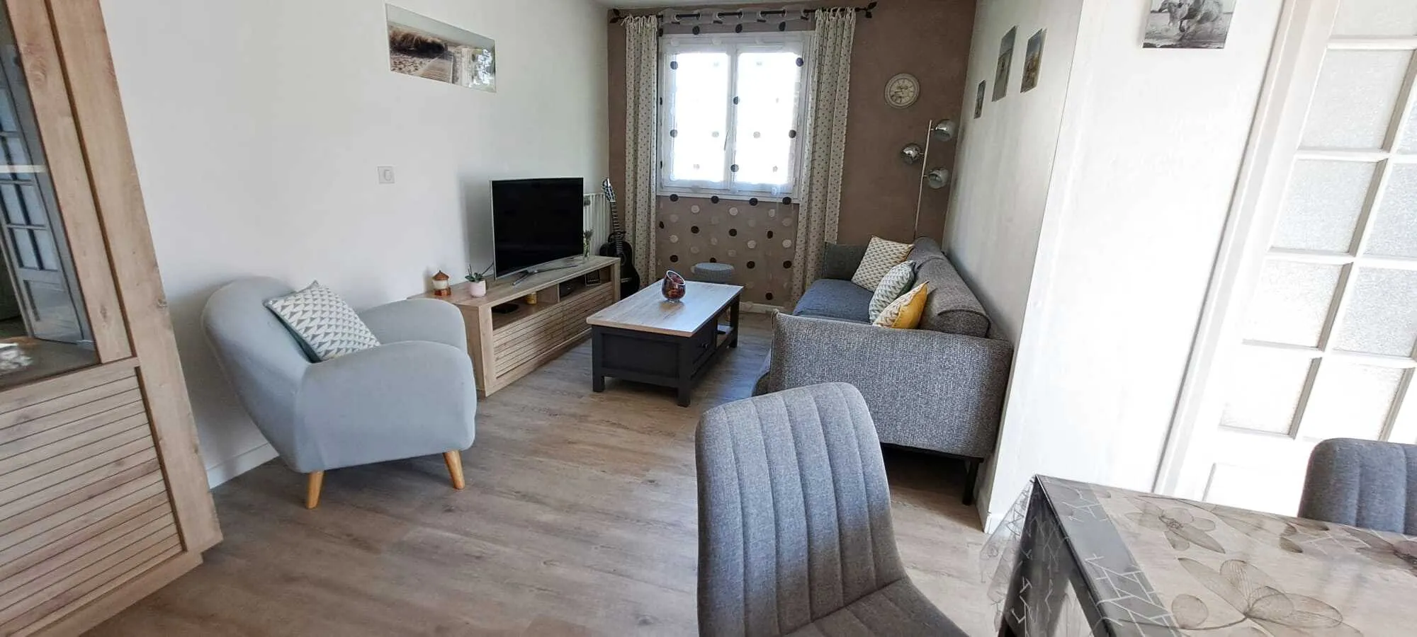 Appartement rénové de type 4 à Aix-en-Provence - 299 900 € 