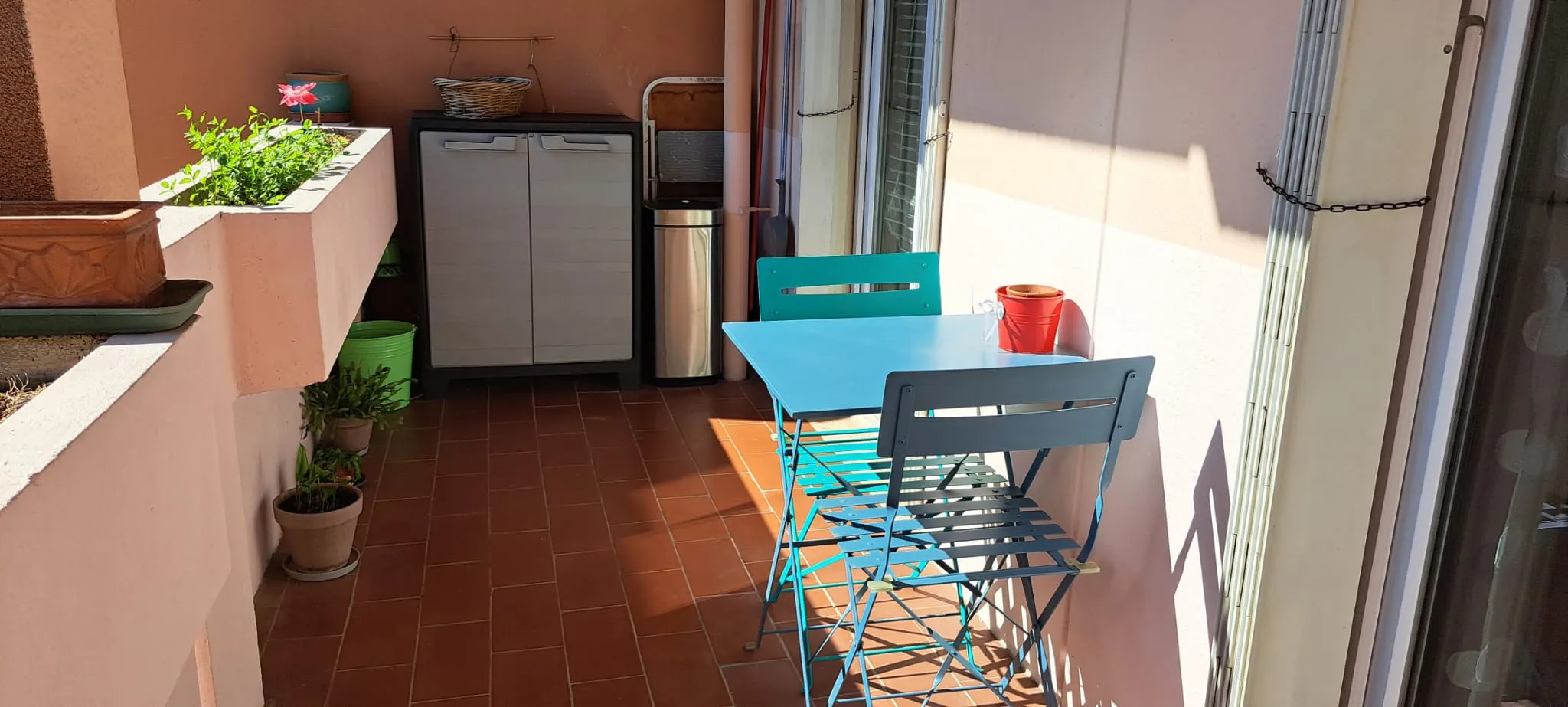 Appartement rénové de type 4 à Aix-en-Provence - 299 900 € 