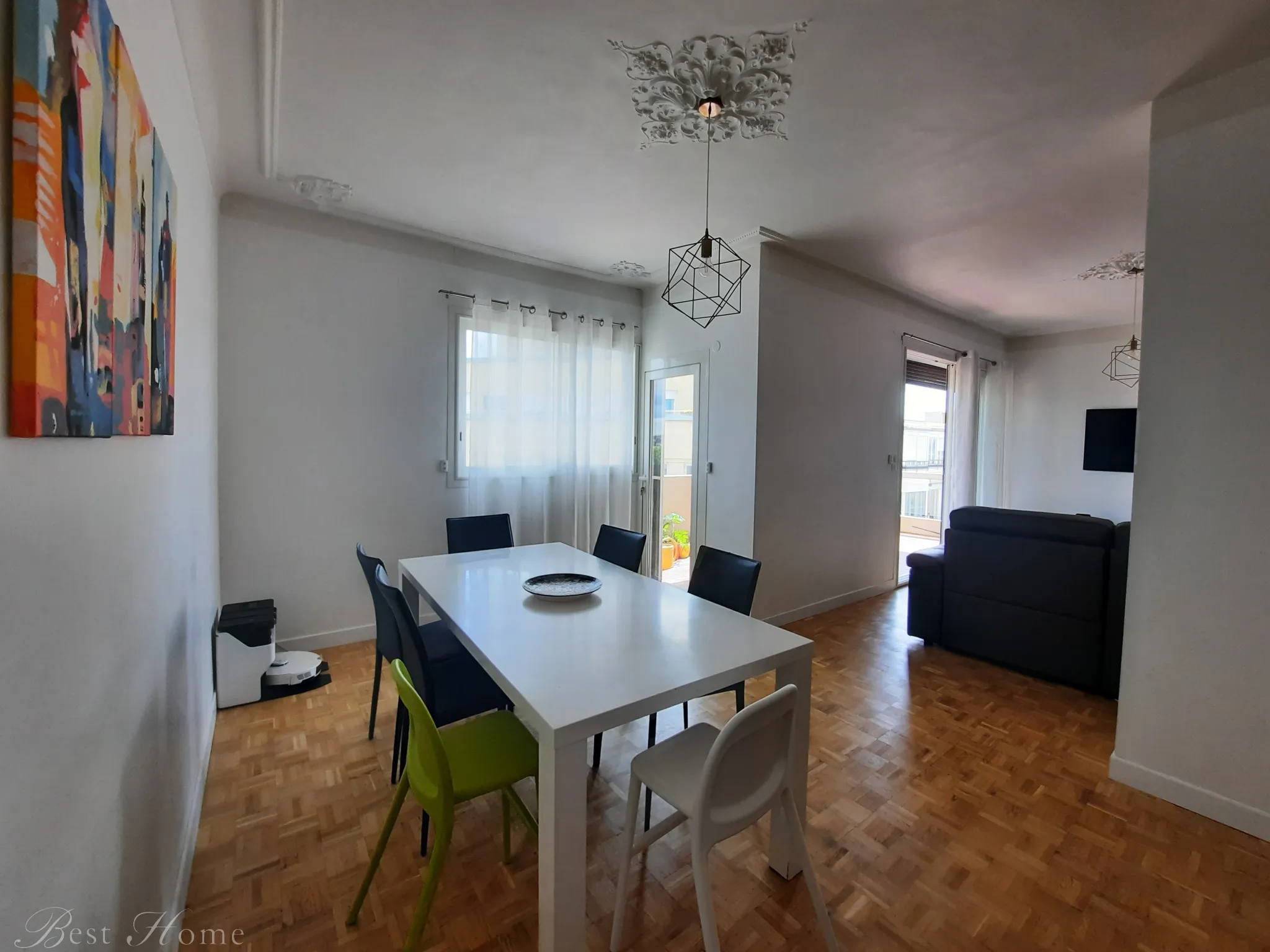 À vendre : Appartement P3 rénové à Nîmes Centre avec terrasse et garage 